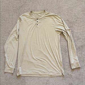 Old Navy Men's Light Tan Active Long Sleeve Henley